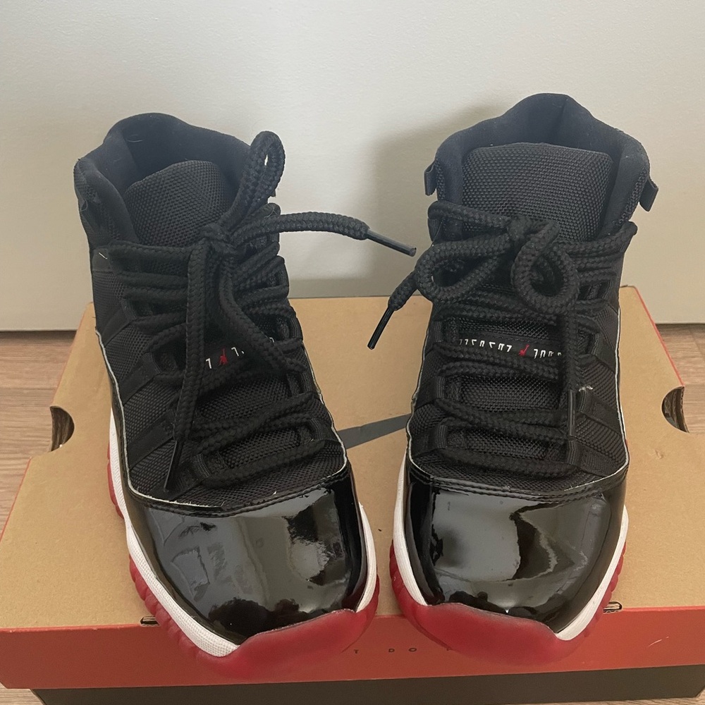 Bred 11s Jordan Retro